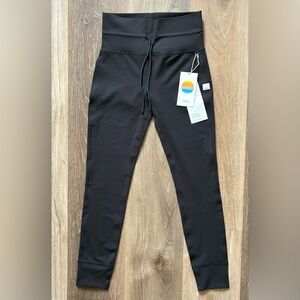Vuori Daily Legging Black Sz Small VW323 NWT